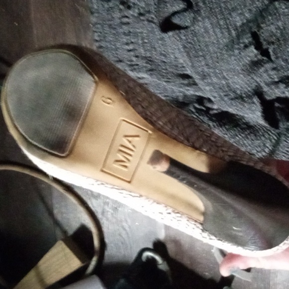 High hells - Picture 2 of 3